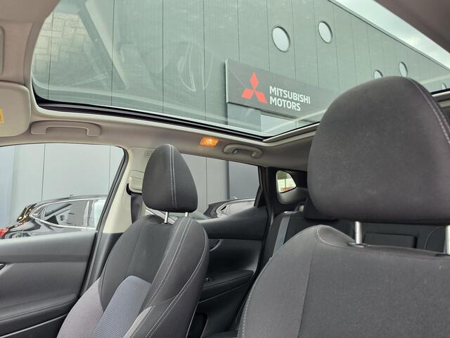 Nissan QASHQAI 1.2 N-Connecta | 360º Camera | Trekhaak | Panoramadak |
