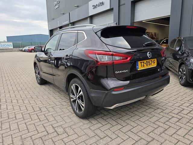 Nissan QASHQAI 1.2 N-Connecta | 360º Camera | Trekhaak | Panoramadak |
