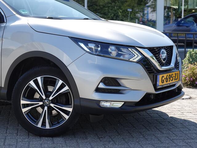 Nissan QASHQAI 1.3 DIG-T AUT. N-Connecta PANO | LMV | CRUISE | CAMERA | ECC