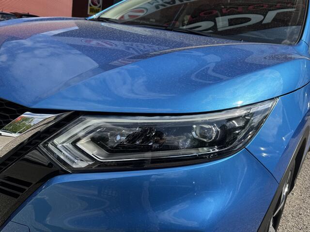 Nissan QASHQAI 1.3 DIG-T Tekna 160PK!! // NAVI // CAMERA // ADAPTIVE CRUISE // PANO DAK // TREKHAAK //