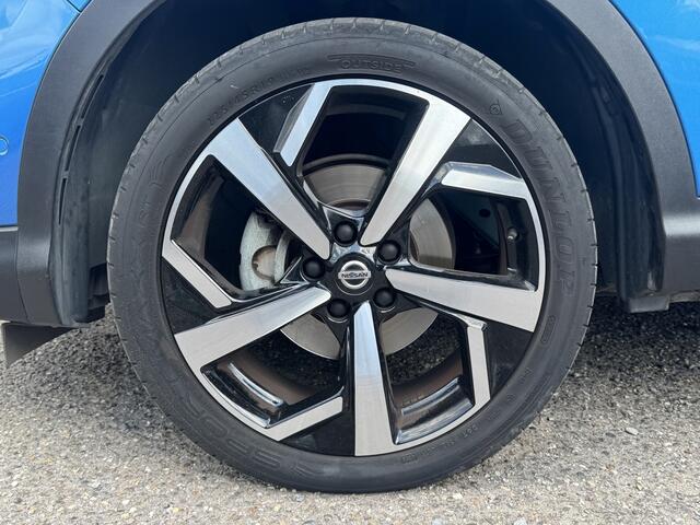 Nissan QASHQAI 1.3 DIG-T Tekna 160PK!! // NAVI // CAMERA // ADAPTIVE CRUISE // PANO DAK // TREKHAAK //