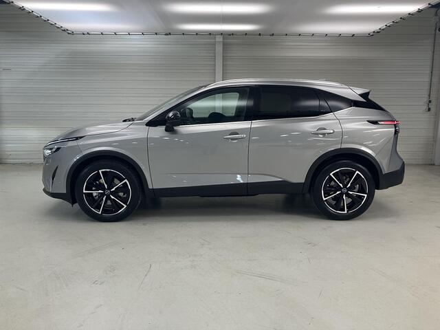 Nissan QASHQAI 1.5 e-Power Tekna / ¤4.000,- Nissan Voorraadvoordeel / Nieuw uit Voorraad Leverbaar / Lederen Bekleding / Panoramadak / Stoel- en Stuurverwarming / Google Maps Navigatie / Verwarmde Voorruit / HUD / Elektrische Kofferbak /