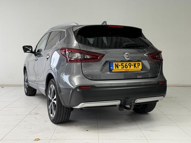 Nissan QASHQAI 1.3 DIG-T Design Edition | 360° Camera | Navigatie | Trekhaak | Apple CarPlay / Android Auto | Panoramadak | Stoelverwarming |