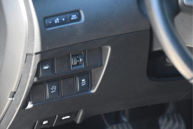 Nissan QASHQAI 1.2 N-Vision | Trekhaak | Leder/Alcantara