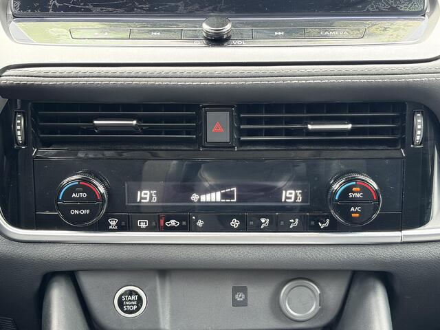 Nissan QASHQAI 1.3 MHEV Xtronic N-Connecta / 1.800 kg trekgewicht / Cruise Control Adaptief / Apple Carplay & Android Auto / Rondomzicht Camera / Navigatie / Airco / Sfeerverlichting / 18'' Lichtmetalen Velgen / Dode Hoek Detectie /