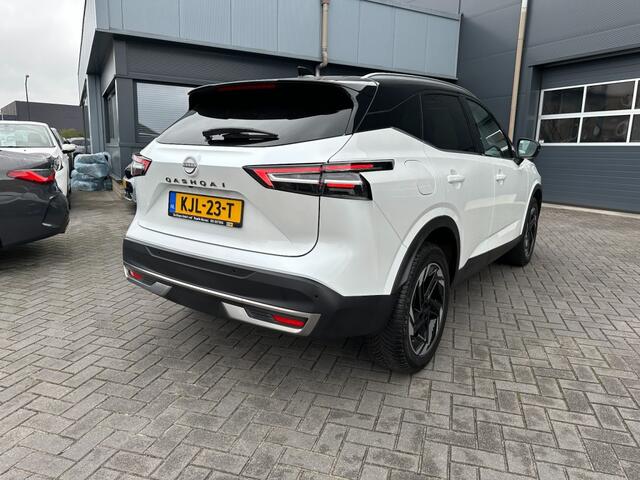 Nissan QASHQAI 1.3 MHEV Xtronic N-Connecta Camera Panorama