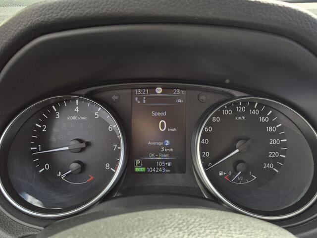 Nissan QASHQAI 1.2 Tekna | Panoramadak | Trekhaak | Navigatie |