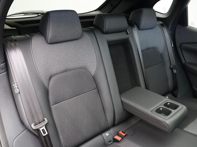 Nissan QASHQAI 158pk MHEV Xtronic N-Connecta | Trekhaak 1800KG | Pilot Assist | Rondomzicht Camera | Stoel, Stuur, Voorruitverwarming| Keyles Entery | Apple carplay/ Android auto