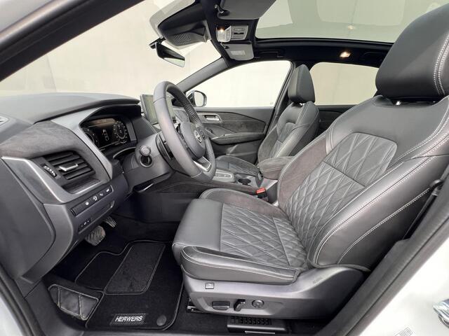 Nissan QASHQAI 1.3 MHEV Xtronic Tekna Plus / Dealer onderhouden / Fabrieksgarantie tot 10-2028 / 1.800 kg trekgewicht / HUD / BOSE audio / Panorama dak / Stuur- & stoelverwarming / Massage stoelen / Elektrische stoelen & klep / Apple Carplay Android / 20" LM wielen & All Season banden /