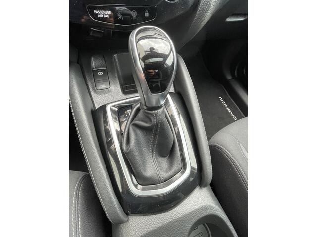 Nissan QASHQAI 1.3 DIG-T Acenta Automaat Navigatie ( via Apple Carplay/Android Auto ), Panoramadak, Trekhaak, 17"Lm, Achteruitrijcamera