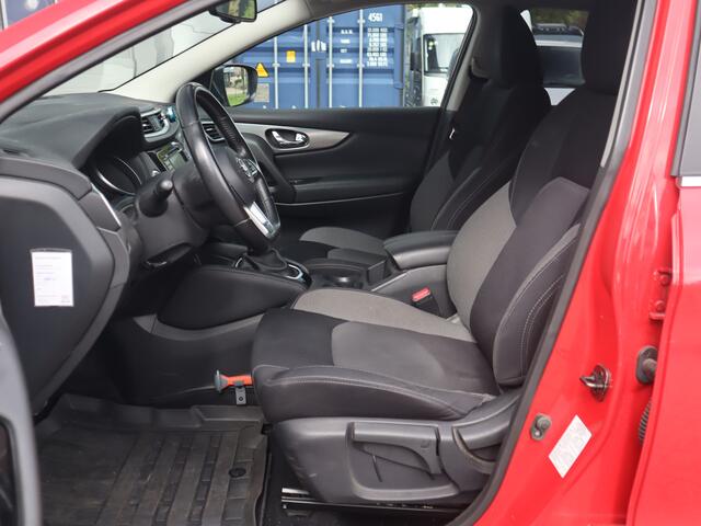 Nissan QASHQAI 1.3 DIG-T N-Connecta TREKHAAK / ALL SEASON BANDEN