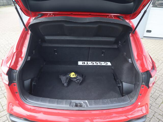 Nissan QASHQAI 1.3 DIG-T N-Connecta TREKHAAK / ALL SEASON BANDEN