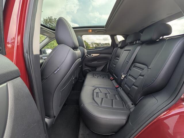 Nissan QASHQAI 1.3 160PK Tekna | Pano | Camera | Navi | PDC | Leder | LED | Elek. Stoelen | Stoelverw.