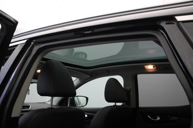 Nissan QASHQAI 1.2 Business Edition - Panorama, Navi, Camera, Leer, Stoelverw. Trekhaak