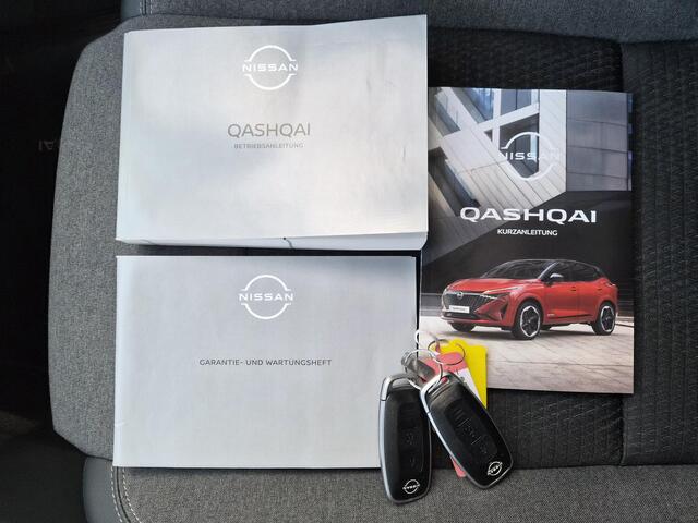Nissan QASHQAI 1.3 MHEV Xtronic N-Connecta / Facelift Model / Fabrieksgarantie tot 11-2027 / Dealer onderhouden / Trekgewicht 1800 kg / Cold Pack / All season banden / Rondomzicht camera / Stuur- Stoel & Voorruit verwarming / Apple Carplay Android Auto /