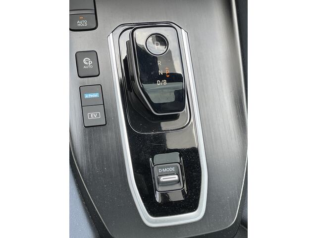 Nissan QASHQAI 1.5 e-Power Tekna Navigatie, Panodak, Leder, 19"Lm, El. achterklep, 360 Camera, Bose, Stoel/Stuurverwarming,