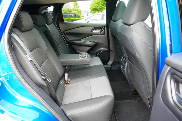 Nissan QASHQAI 1.3 MHEV Xtronic N-Connecta. Panodak, Adap Cruise, 360 Camera, Full Led, Haak 1800kg