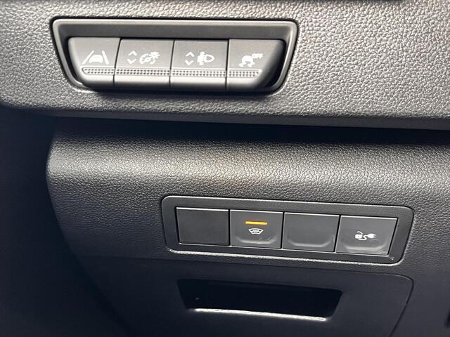 Nissan Townstar N-Connecta L1 45 kWh Automaat / als nieuw! / CCS snelladen / Drie fase laden / WLTP 284 KM stad 398 km / Trekhaak 1.500 kg /Stoel- en voorruit verwarming / Navigatie via Apple Carplay Android / Winterwielenset meerprijs ¤ 799 /