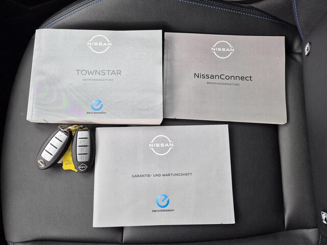 Nissan Townstar Tekna L2 45 kWh Automaat / Stoelverwarming / CCS snelladen / Apple Carplay Android Auto / Trekhaak vast 13-polig / Draadloze telefoon lader / Rondomzicht camera / Cruise control / Drie fase laden /