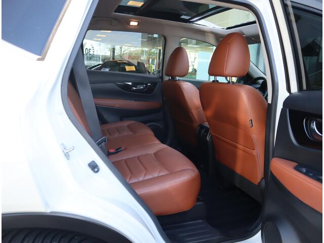 Nissan X-TRAIL 1.3 DIG-T Business Edition / Panoramadak