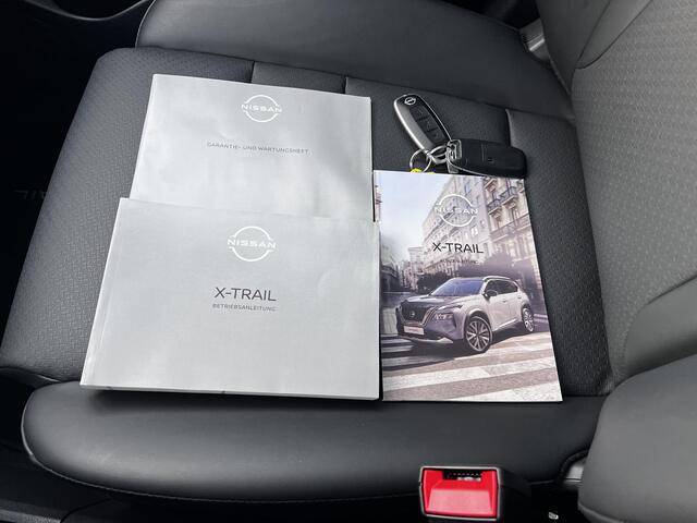 Nissan X-TRAIL 1.5 e-4orce Tekna 4WD Automaat / Fabrieksgarantie tot 11-2027** / 1.800 kg trekgewicht / Navigatie / Elektr. stoelen en klep / Stuur-, stoel- en achterbankverwarming / 19" LM wielen met All Season banden /