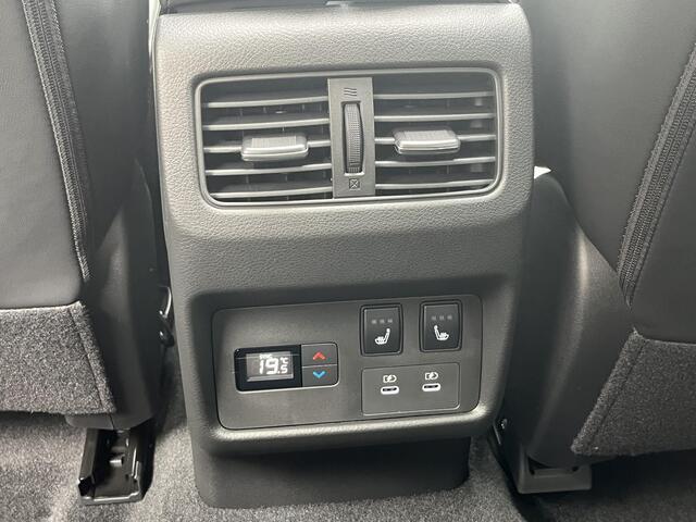 Nissan X-TRAIL 1.5 e-4orce Tekna Plus 4WD 7p. / ¤8.000,- Nissan Voorraadvoordeel / Nieuw uit Voorraad Leverbaar / 7-Persoons / 1650 KG Trekgewicht /