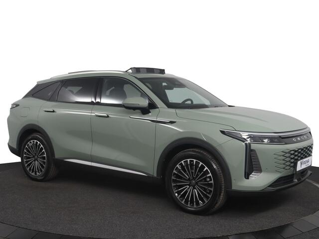 Omoda 9 1.5T-GDi SHS-P Premium - Panoramadak - 140km actieradius plug in hybride - Parkeerhulp voor en achter Direct leverbaar