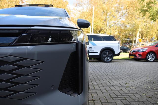 Omoda 9 SHS Premium | SCHUIF/KANTELDAK | 360 CAMERA | LEDER | HUD | SONY | APPLECARPLAY/ANDROIDAUTO | STUUR/STOELVERWARMING | ADAPT. CRUISE CONTROL | CLIMATE CONTROL | PDC | LMV