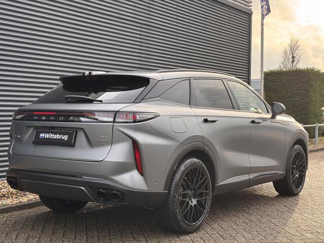 Omoda 9 SHS Premium Black Pack Plug-In Hybride Automaat met 1100 km Range, Black Pack, 21 inch Lichtmetalen velgen, Lederen bekleding, Elektrsiche stoelverstelling voor en achter Nu te bestellen en proef te rijden!