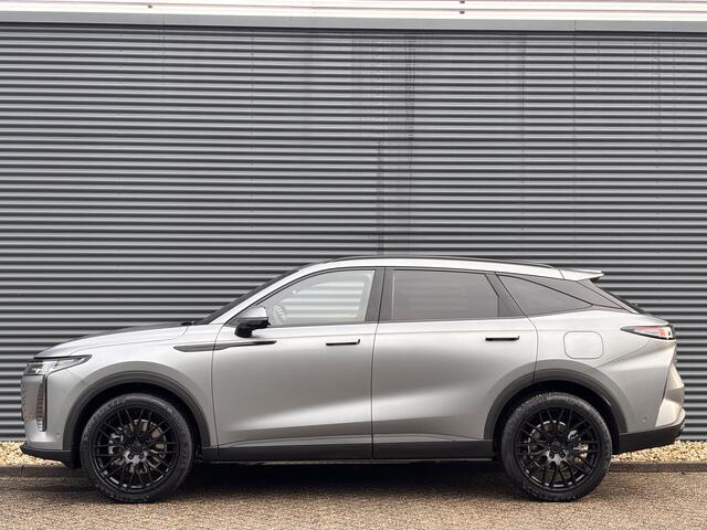 Omoda 9 SHS Premium Black Pack Plug-In Hybride Automaat met 1100 km Range, Black Pack, 21 inch Lichtmetalen velgen, Lederen bekleding, Elektrsiche stoelverstelling voor en achter Nu te bestellen en proef te rijden!