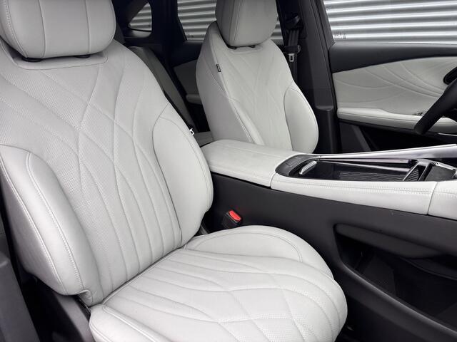 Omoda 9 SHS Premium Plug-In Hybride Automaat met 1100 km Range, ,Lichtgrijs lederen bekleding, Elektrsiche stoelverstelling voor en achter Uit voorraad leverbaar!
