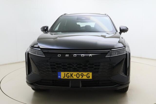 Omoda 9 SHS 1.5T-GDi SHS-P Premium 5p | Nog 6 jaar fabrieksgarantie | Tot 145 km volledig elektrisch rijden | Tot 1100 km gecombineerd rijden | 537 pk | Schuif/ kanteldak | Adaptive cruise control | Climate control | Lederen bekleding | Verwarmbare stoelen voor & achter | Apple Carplay/Android Auto
