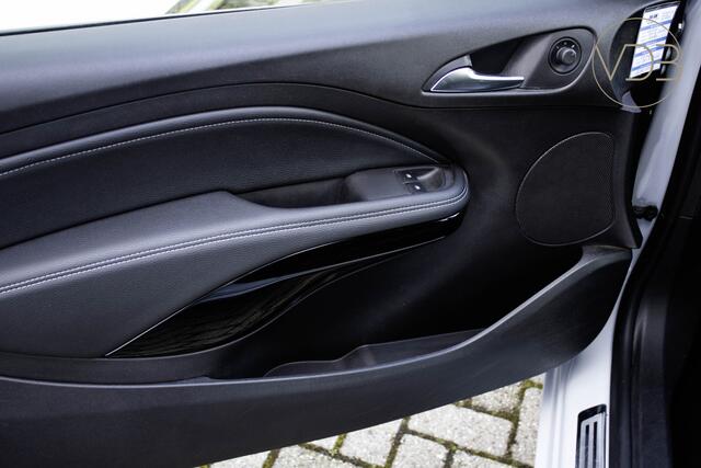 Opel ADAM 1.4 BlitZ Stoel en stuurverwarming