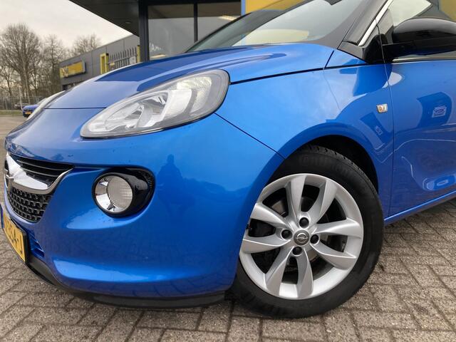 Opel ADAM 1.0 Turbo 90pk BlitZ | Navigatie | Airco | Cruise control | Lage km stand | Stoel- en stuurverwarming | Apple Carplay/ Android auto | Lichtmetalen velgen | Zwart dak