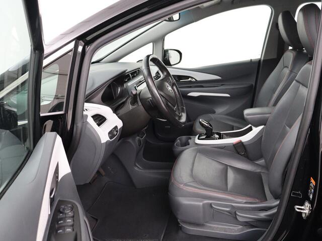 Opel AMPERA Ampera-e Innovation 60 kWh | Leder | Stoelverwarming | Camera | Park Assist | Stuurverwarming | Bi-Xenon | Keyless | Carplay | Navigatie | Cruise control