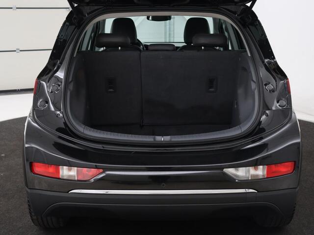 Opel AMPERA Ampera-e Innovation 60 kWh | Leder | Stoelverwarming | Camera | Park Assist | Stuurverwarming | Bi-Xenon | Keyless | Carplay | Navigatie | Cruise control