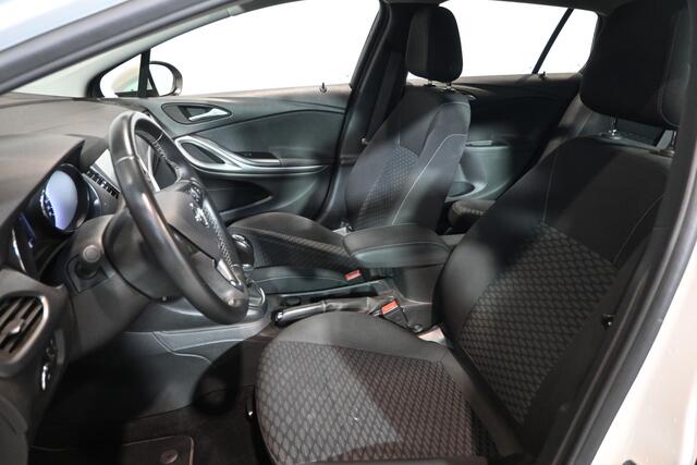 Opel ASTRA Sports Tourer 1.2 Edition Ecc Navigatie Cruise Control Goed Onderhouden! Inruil Mogelijk!