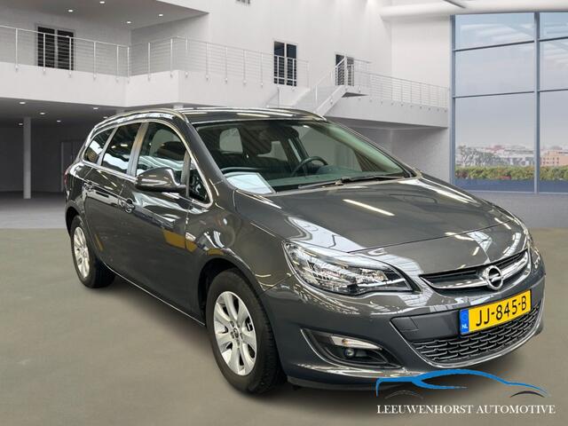 Opel ASTRA Sports Tourer 1.4 Turbo Blitz, navi, airco, cruise, PDC, trekhaak, NL-auto
