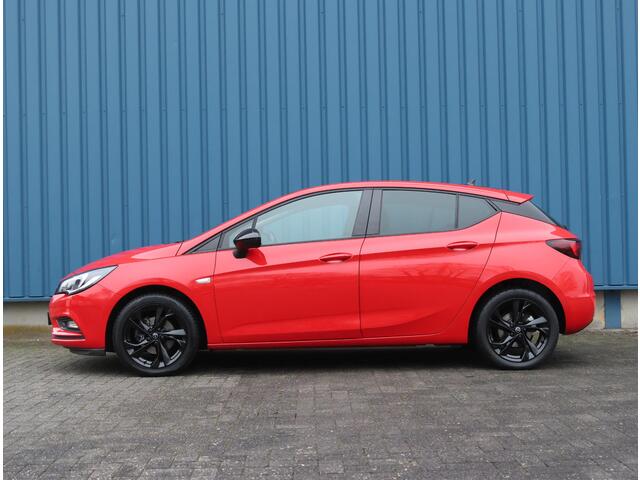 Opel ASTRA 1.4 150pk Turbo Black Edition | Navigatie | Airco | CruiseControl | 17" LMV | Isofix |