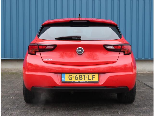 Opel ASTRA 1.4 150pk Turbo Black Edition | Navigatie | Airco | CruiseControl | 17" LMV | Isofix |