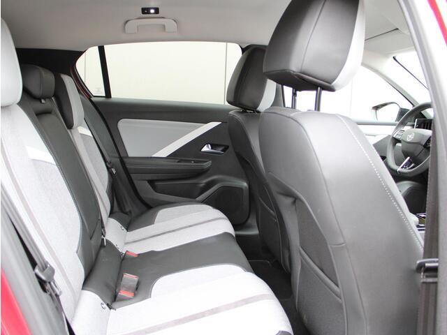 Opel ASTRA 1.6 Hybrid Elegance | Navi / Camera / Climate