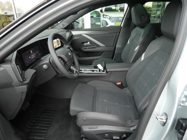 Opel ASTRA Sports Tourer 1.2 Turbo Hybrid GS | Nieuwe auto | Rondom camera | 18 inch lichtmetalen velgen | Stoel en stuurverwarming | Head up display | Panoramadak | Full options