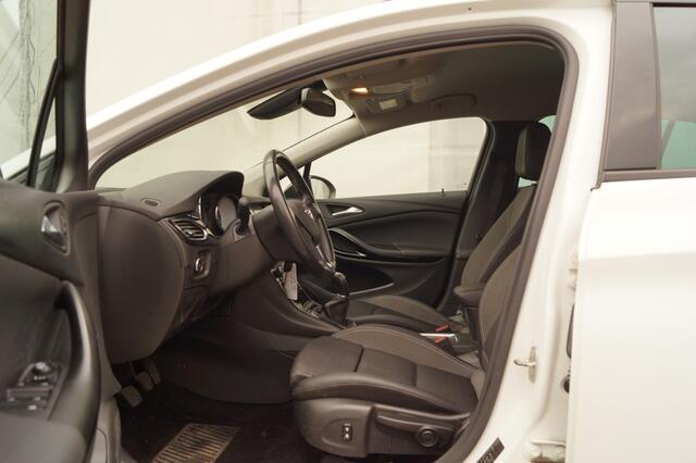 Opel ASTRA Sports Tourer 1.2 Design & Tech -NAVI-ECC-PDC-CAM-