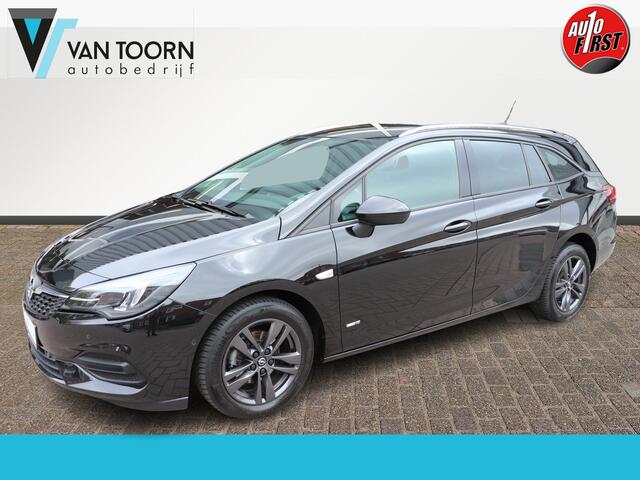 Opel ASTRA Sports Tourer 1.2 130PK Business Edition. Navigatie, winterpakket.