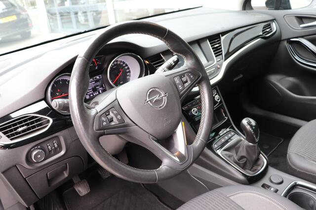 Opel ASTRA Sports Tourer 1.2 130PK Business Edition. Navigatie, winterpakket.