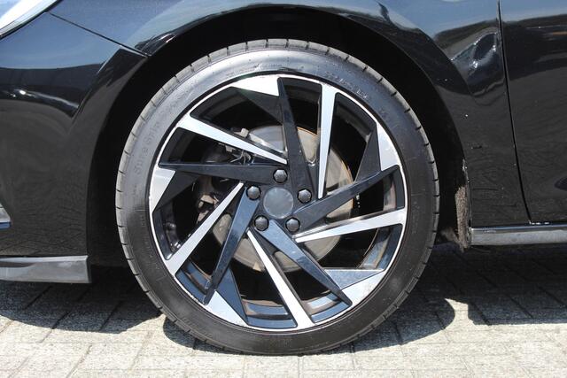 Opel ASTRA 1.6 CDTI Business Executive AUTOMAAT/Navigatie/Cruise control/Stoelverwarming/Stuurverwarming/Climate control/Lane control/Trekhaak/Parkeersensoren/LED koplampen/18'' Lichtmetalen velgen/Bluetooth/Multifunctioneel stuurwiel/Spraakbediening/Elektrische ram