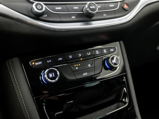 Opel ASTRA Sports Tourer 1.0 Innovation Sport (APPLE CARPLAY, GROOT NAVI, CLIMATE, LEDER, GETINT GLAS, SPORTSTOELEN, CAMERA, LM VELGEN, LED KOPLAMPEN, NIEUWSTAAT)