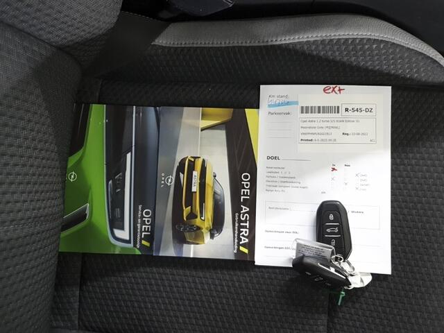 Opel ASTRA 1.2 Edition (111 PK) 1e-Eig. & Dealer-Onderh. BOVAG-Garantie. NL-Auto. Navigatie/Apple-Carplay/Android-Auto, Cruisecontrol, Keyless-Start, parkeersensoren-V+A, DAB, Lm-Velgen-16Inch, Privacy-Glas