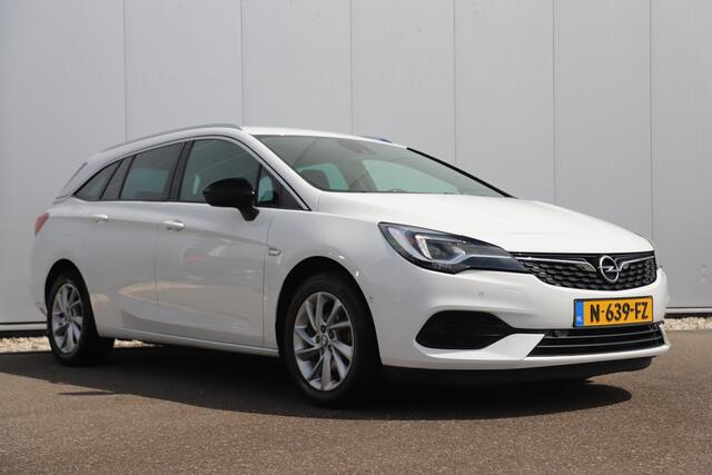 Opel ASTRA Sports Tourer 1.2 Business Elegance 131PK Trekhaak Navigatie Achteruitrijcamera Keyless Stuur & Stoelverwarming Rijstrooksensor