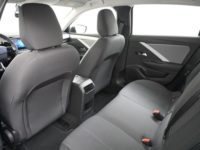 Opel ASTRA 1.2 T111PK Apple Carplay Navi-App Pure-Panel Virtual Cockpit PDC-v+a Keyless Ecc Led-a+v DAB+ Cruise Control Lmv Lane Assist Mistlamp Led Regensensor Hill Start Assist Rijstrooksensor met correctie Hill hold functie AEB ESPVermoeidheids herkenning Regense